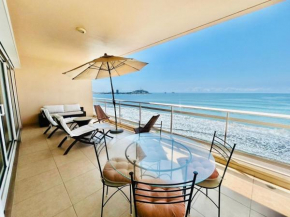 Beautiful ocean view apartment in seawall